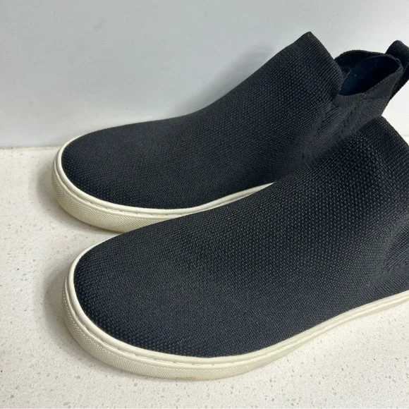 Rothy’s The Chelsea Slip On Sneaker Booties Black 5.5 - Picture 2 of 6